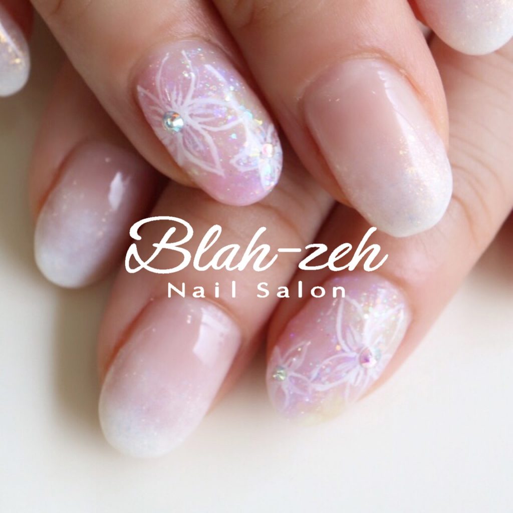 【さー★プロフ必読！！様・専用】ネイルデダンス フラット ブラシ 新品 パープル さー☆プロフ必読！！様・専用】ネイルデダンス フラット ブラシ